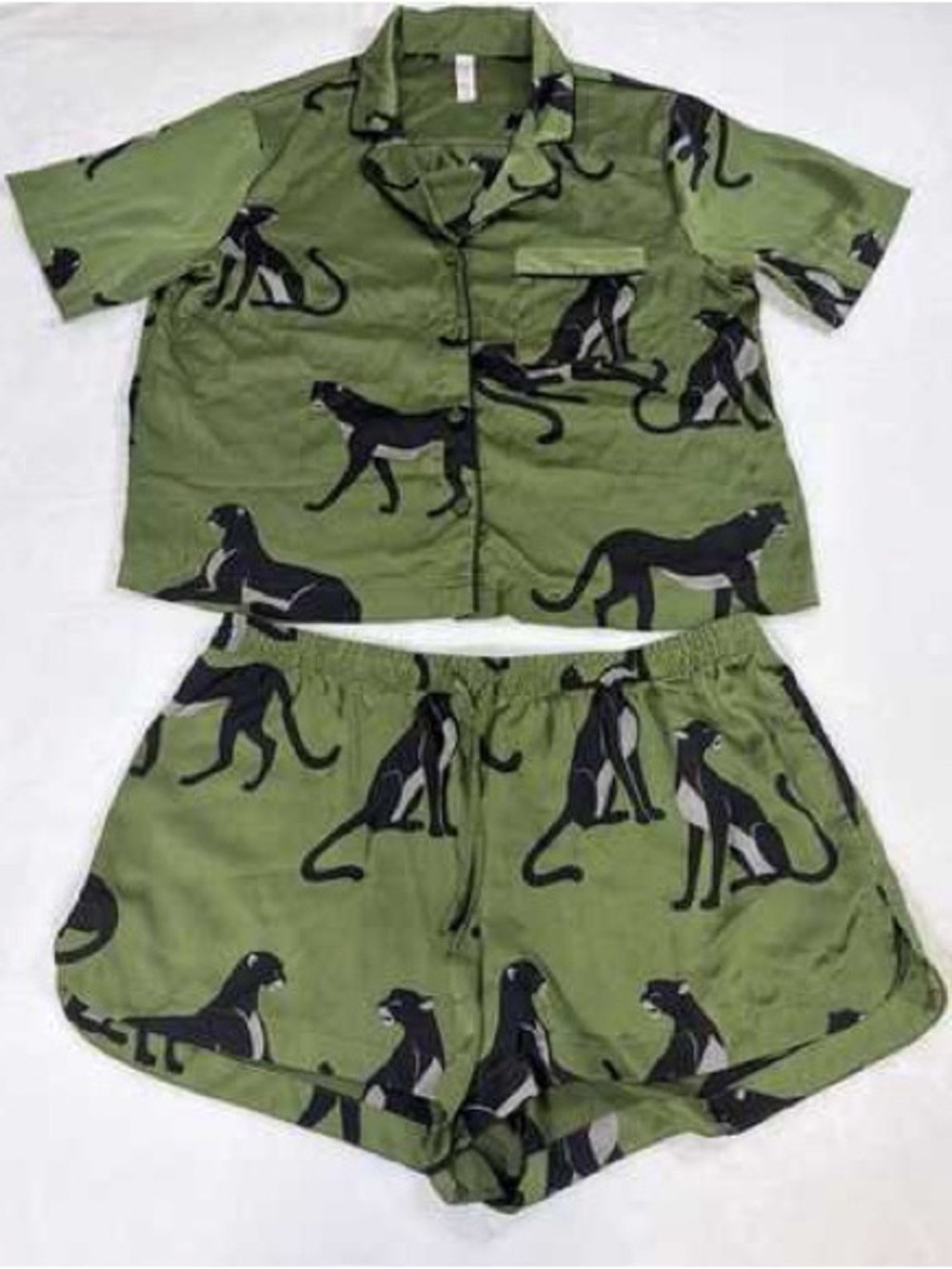 AUDEN luxury Green Satin Two-Piece Lounge Set Black Animal Print large designer - Picture 2 of 4